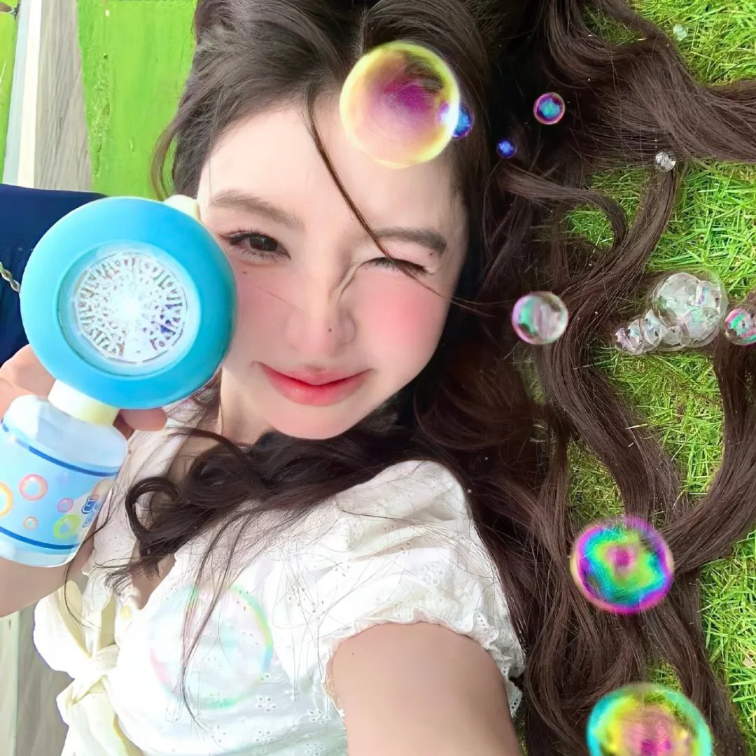 蕾哈娜内衣秀3